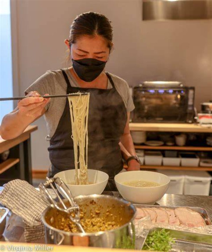 「noodles yoko」—横浜から続く歌とギターの“軸”に迫る